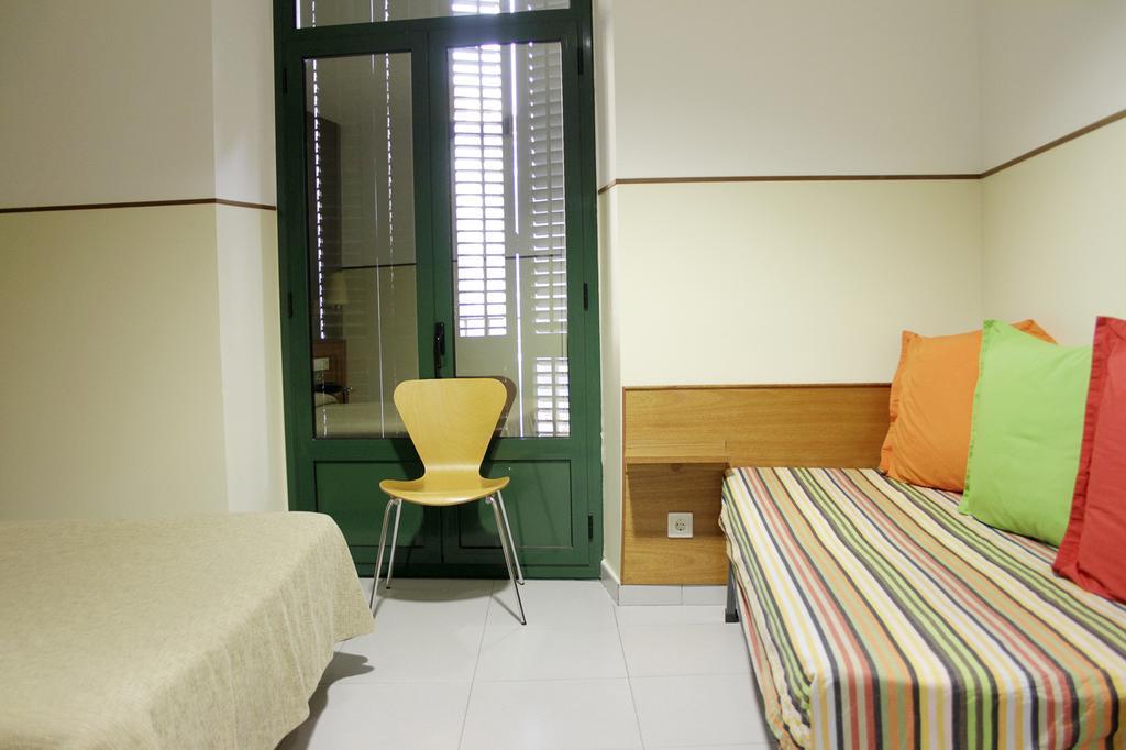 Hotel El Jardi Barcellona Esterno foto