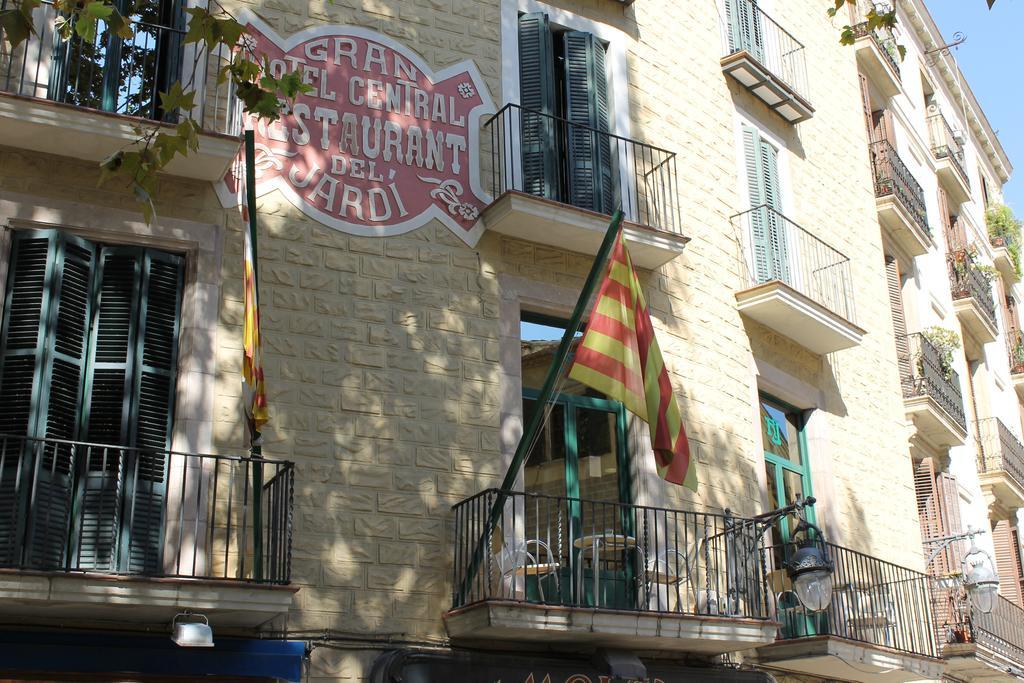 Hotel El Jardi Barcellona Esterno foto