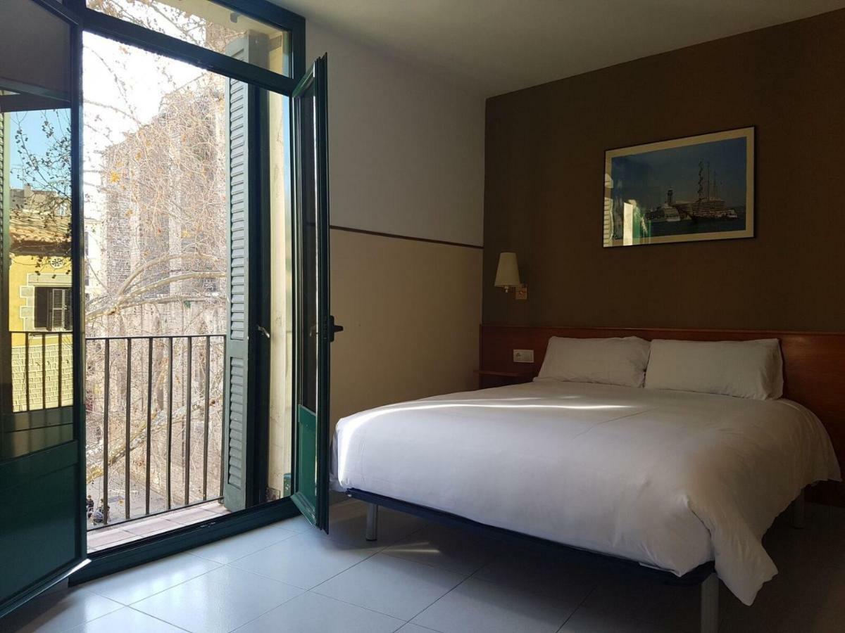 Hotel El Jardi Barcellona Esterno foto